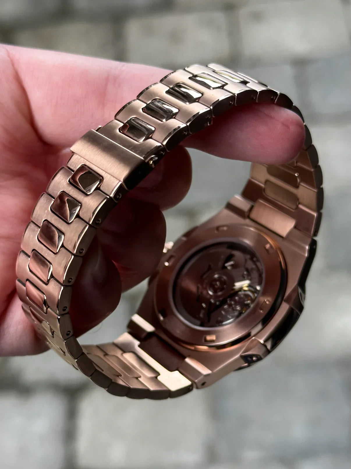 NAUTILO | BLACK DIAL OPEN HEART