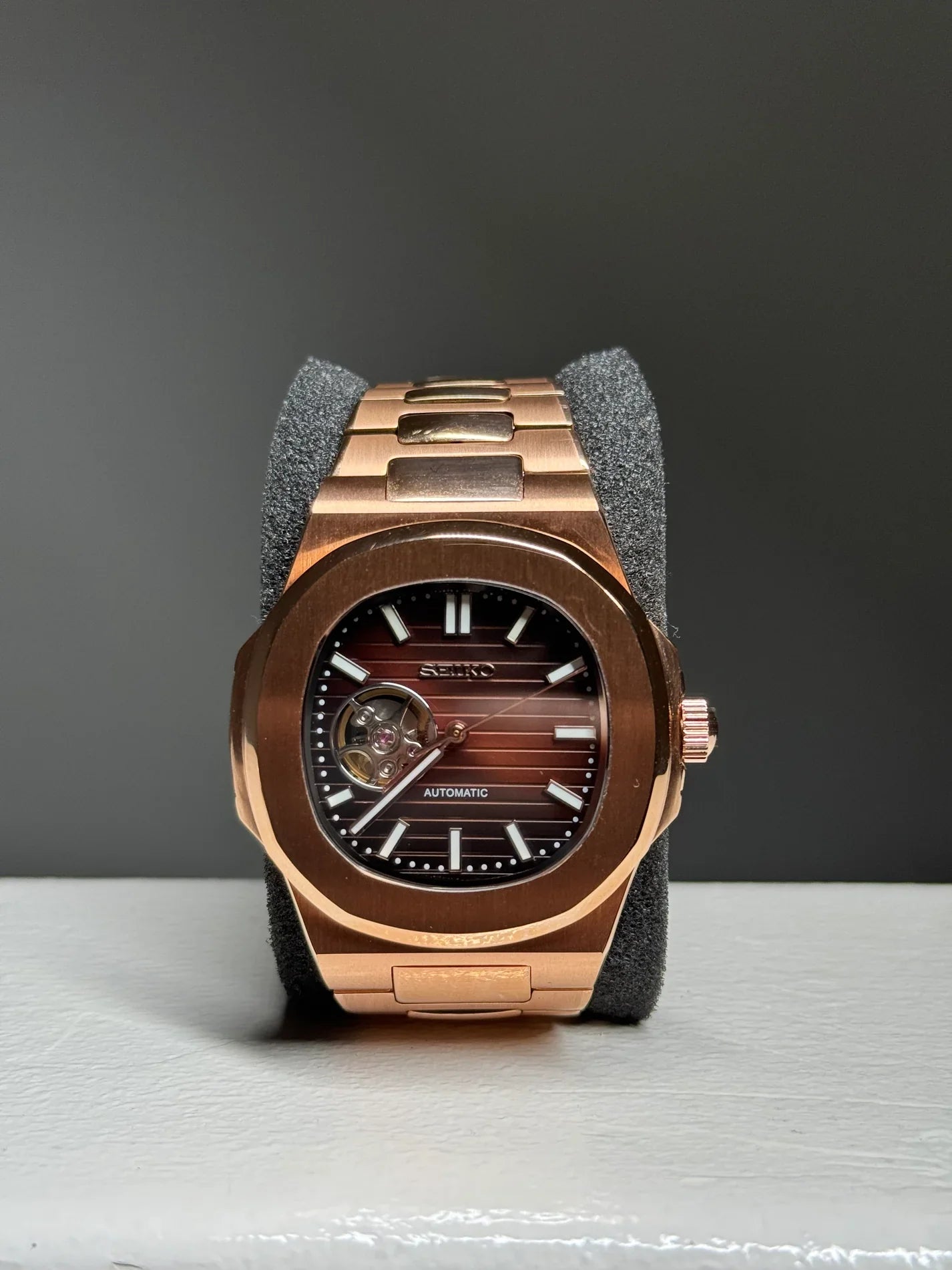NAUTILO |  BROWN DIAL OPEN HEART
